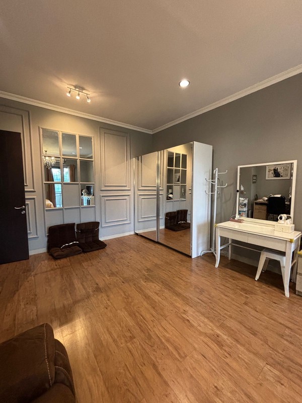 Rumah Semi Furnished,  Full Renovasi, di   Eminent BSD