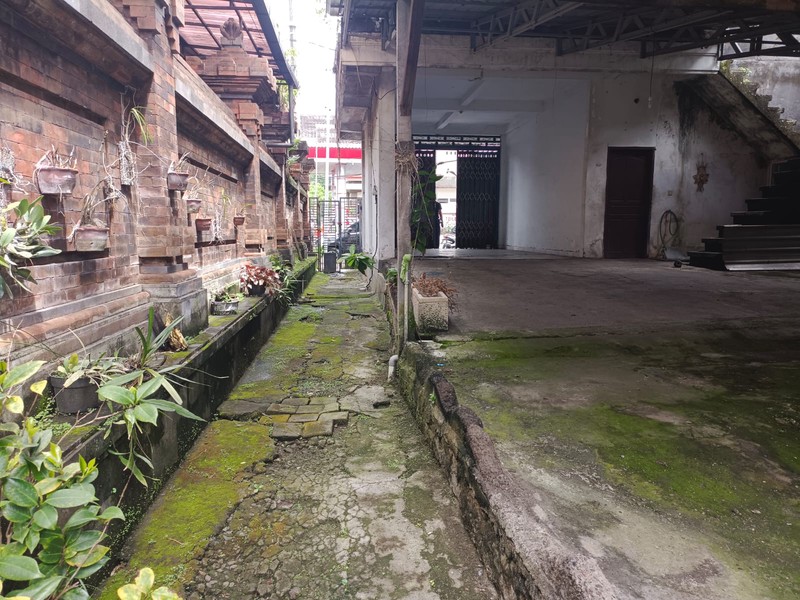 Land Freehold Main Road Kerobokan Bali