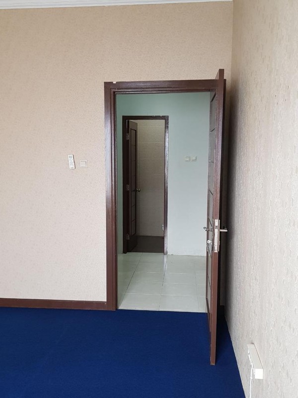 Ruko siap pakai daerah Komersial, Ramai & Strategis