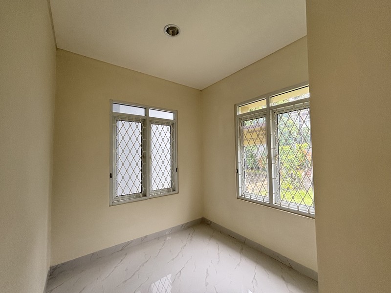 Rumah Brand New Siap Huni di Cluster Premium  Kota Wisata 