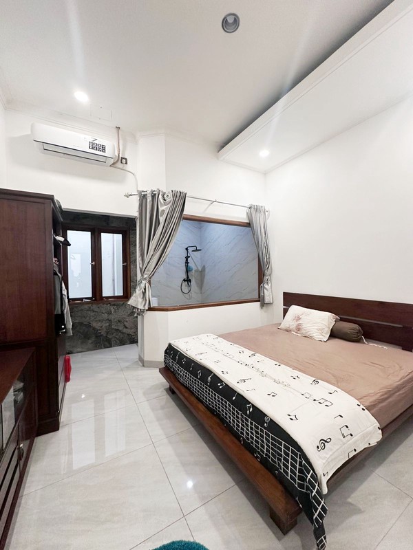 Rumah Minimalis 4 Lantai, Bagus, siap huni di Tanah Kusir