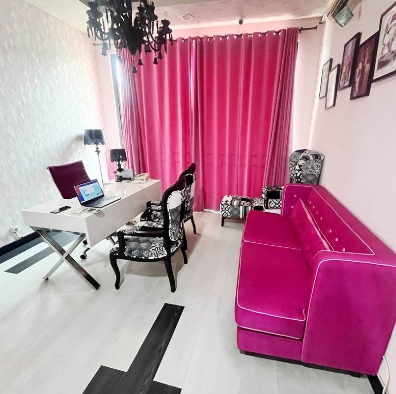 Dijual Gedung Office 3 Lantai, Lokasi Strategis di Cipete