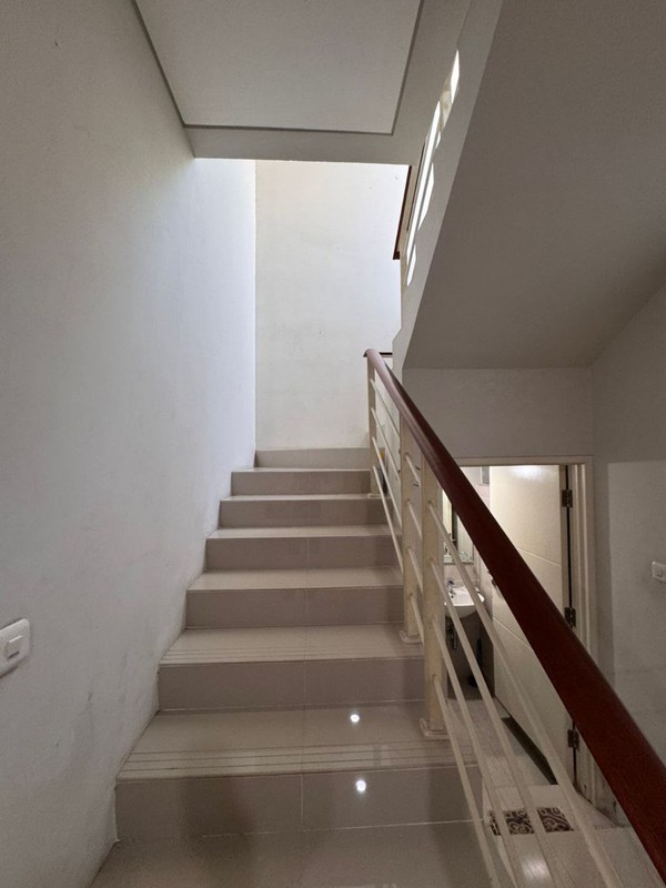 Sewa Rumah Citraland The Greenlake Surabaya Barat