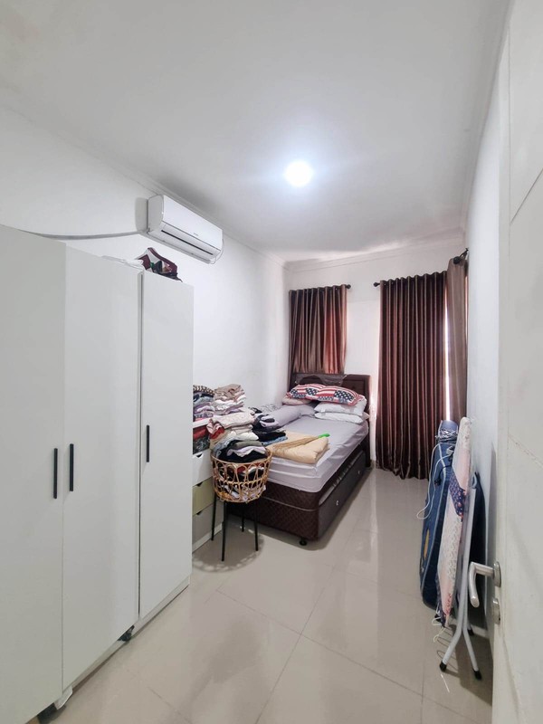 Rumah Minimalis, dalam Cluster keamanan 24 Jam dekat BXC