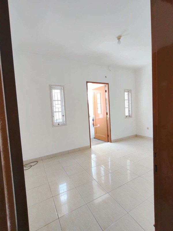 Rumah 2 Lantai Unfurnished di dekat Halte Trans Jakarta Puri Beta. Cluster Cempaka Puri Beta 2, Larangan