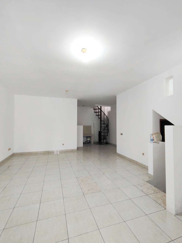 Rumah 2 Lantai Unfurnished di dekat Halte Trans Jakarta Puri Beta. Cluster Cempaka Puri Beta 2, Larangan