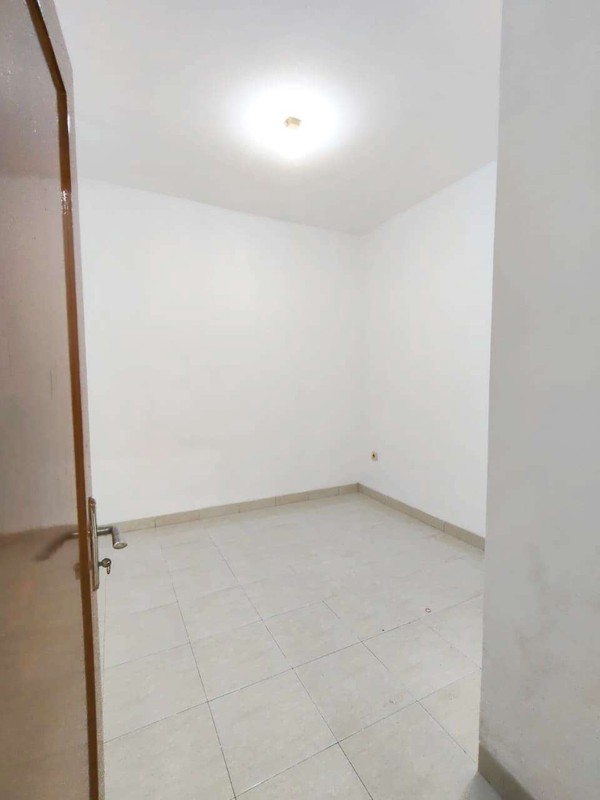 Rumah 2 Lantai Unfurnished di dekat Halte Trans Jakarta Puri Beta. Cluster Cempaka Puri Beta 2, Larangan