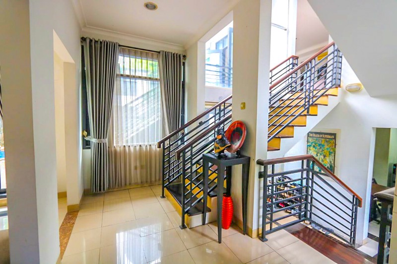 Rumah Mewah Cilandak dekat Jagakarsa, Kemang Pondok Indah, Cipete
