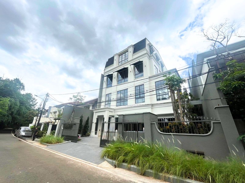 Rumah Brand New di Kebayoran Baru Jaksel