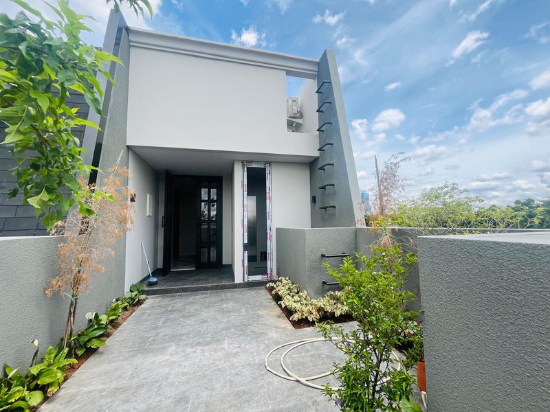 Rumah Brand New di Kebayoran Baru Jaksel