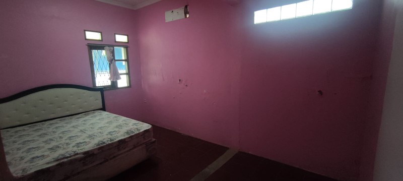 Rumah Luas Siap Huni Strategis Jalan Akses Mobil di Kramat Jati, Jaktim, Hunian Nyaman untuk Keluarga Besar