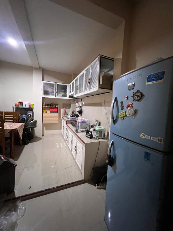 Dijual Rumah di Manukan dekat Pasar, Surabaya Barat