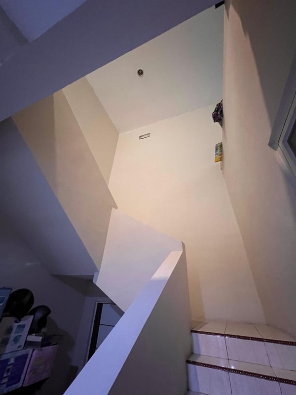 Dijual Rumah di Manukan dekat Pasar, Surabaya Barat