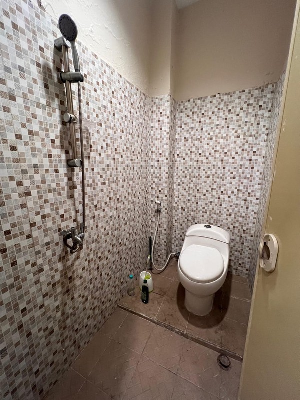 Dijual Rumah di Manukan dekat Pasar, Surabaya Barat