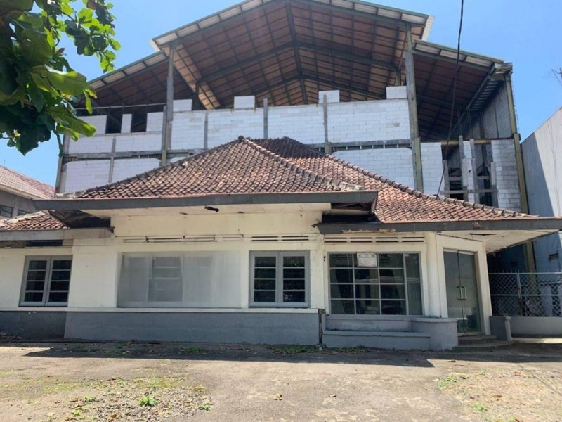 Ruang Usaha Mainroad Supratman Kota Bandung 