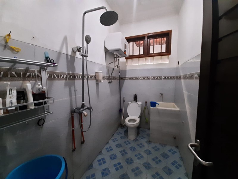 Rumah Asri Siap Huni 1.5 Lantai di Bandung Kota 