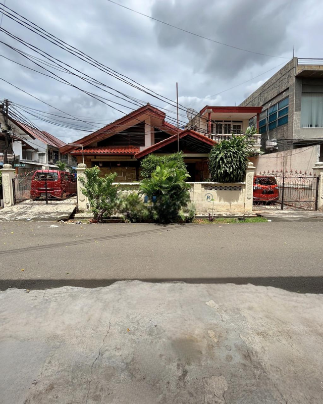Dijual Rumah Posisi Hook di Tebet Utara 