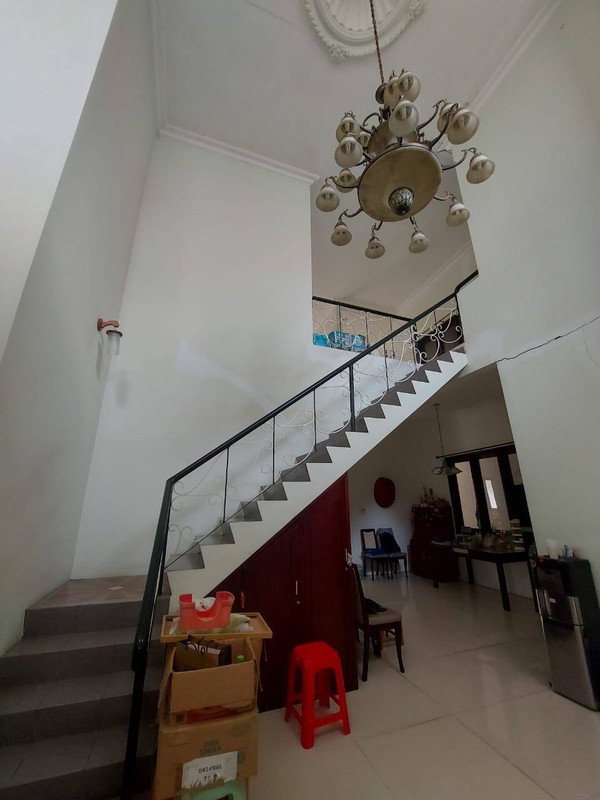 Dijual Rumah Nyaman dan Siap Huni di Darmo Permai Selatan Surabaya