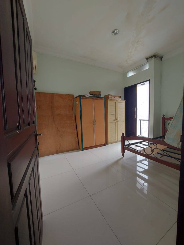 Dijual Rumah Nyaman dan Siap Huni di Darmo Permai Selatan Surabaya