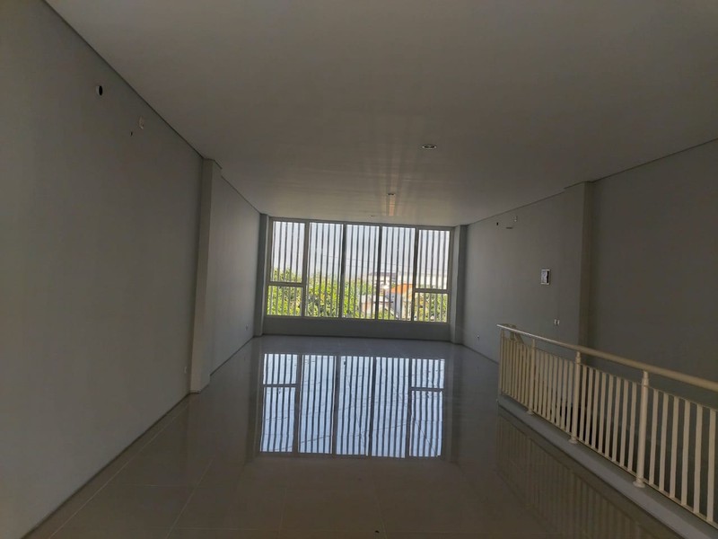 DISEWAKAN RUKO SIAP PAKAI DI NORTH JUNCTION CITRALAND SURABAYA BARAT