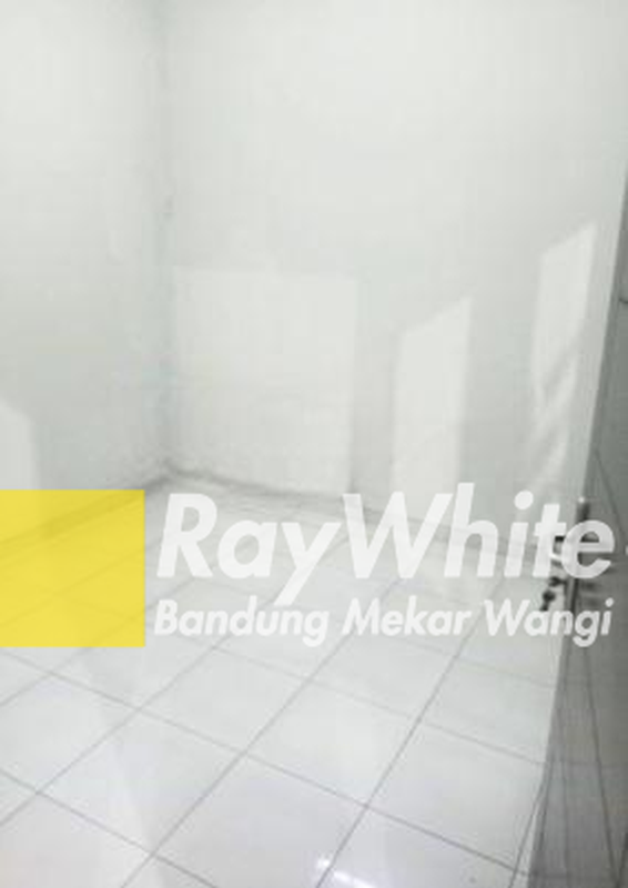 Rumah Siap Huni di Mainroad Batununggal Bandung