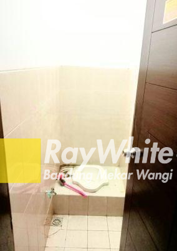 Rumah Siap Huni di Mainroad Batununggal Bandung