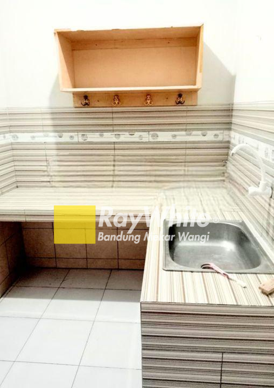 Rumah Siap Huni di Mainroad Batununggal Bandung