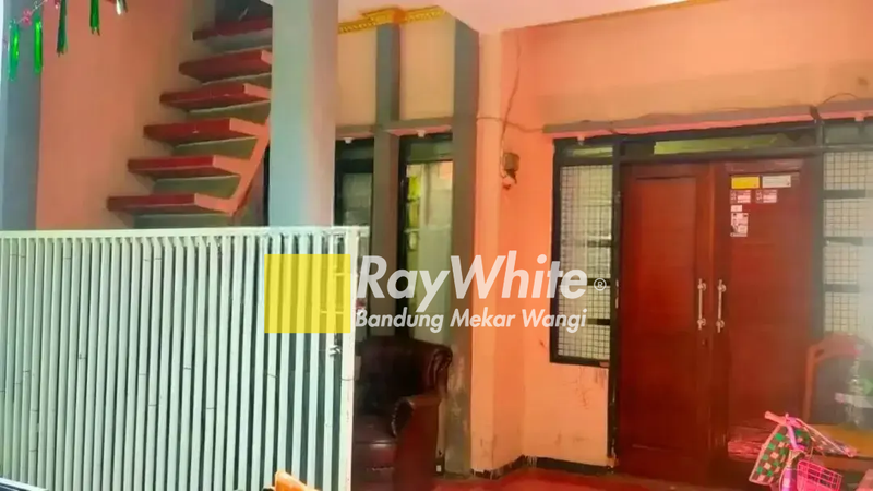 Rumah STRATEGIS di Sayap Tol Buah Batu Bandung