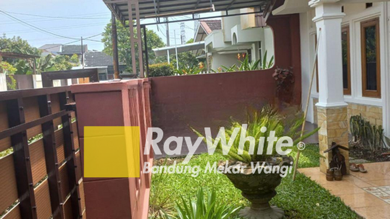 Rumah Bagus Unfurnished SHM Arcamanik, Bandung