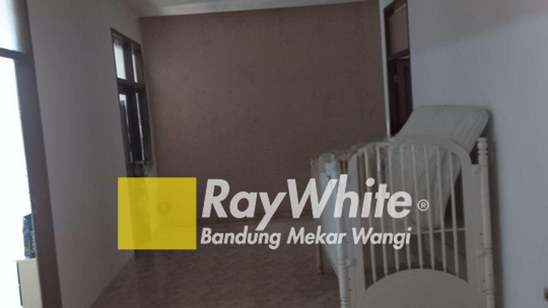 Rumah Bagus Unfurnished SHM Arcamanik, Bandung