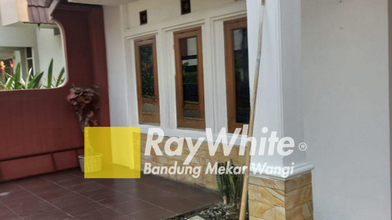 Rumah Bagus Unfurnished SHM Arcamanik, Bandung