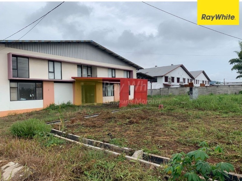 Gudang besar di Jln. Ir.Sutami desa kemang Sukanegara Tanjung Bintang, Lampung Selatan (Lampung)