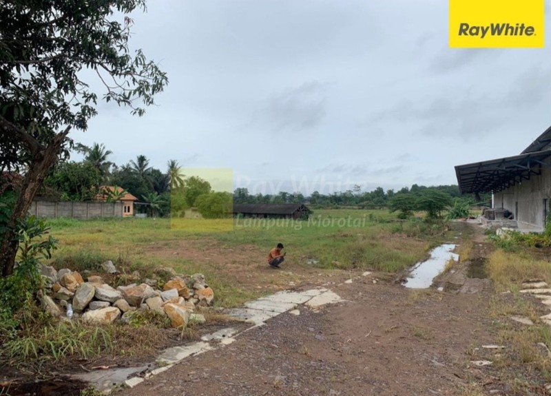 Gudang besar di Jln. Ir.Sutami desa kemang Sukanegara Tanjung Bintang, Lampung Selatan (Lampung)