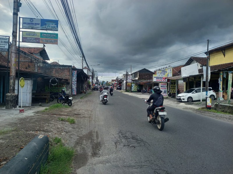 Dijual Cepat Tanah & Bangunan Komersial di Jl. Godean KM 6, Sidokarto, Godean, Sleman