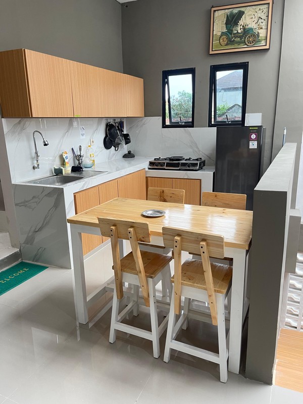 Kost Eksklusif 3 Lantai dan Rumah Tinggal Lokasi Strategis di Jalan Palagan - Sariharjo Ngaglik Sleman 