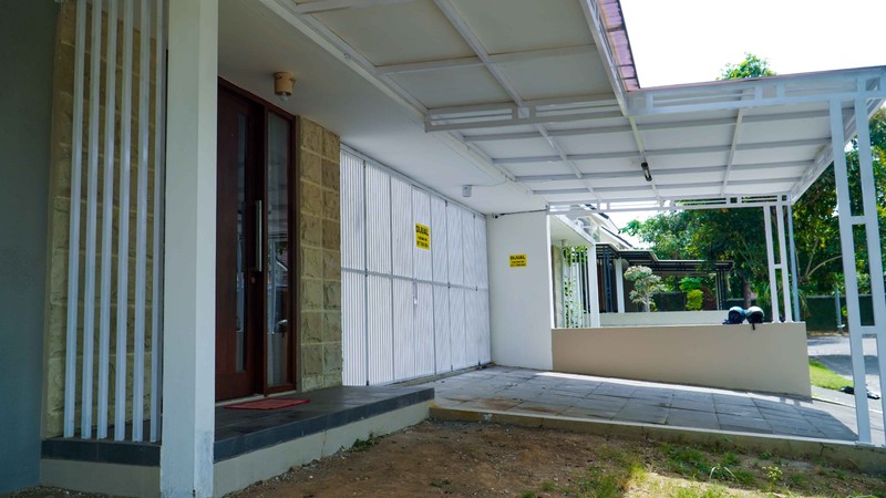 Dijual Cepat! Rumah Mewah Siap Huni di Dalam Perum, Gamping, Sleman.