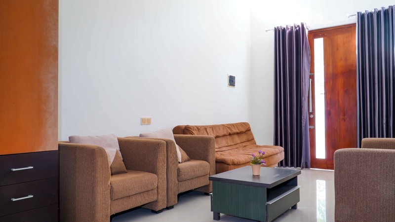 Dijual Cepat! Rumah Mewah Siap Huni di Dalam Perum, Gamping, Sleman.