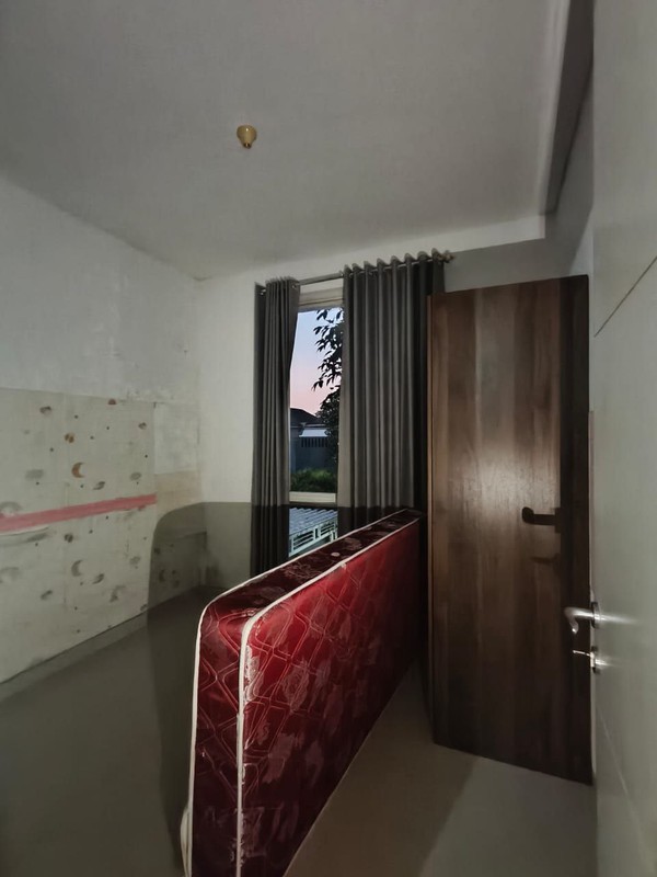 Sewa Rumah Greenlake Surabaya Barat 