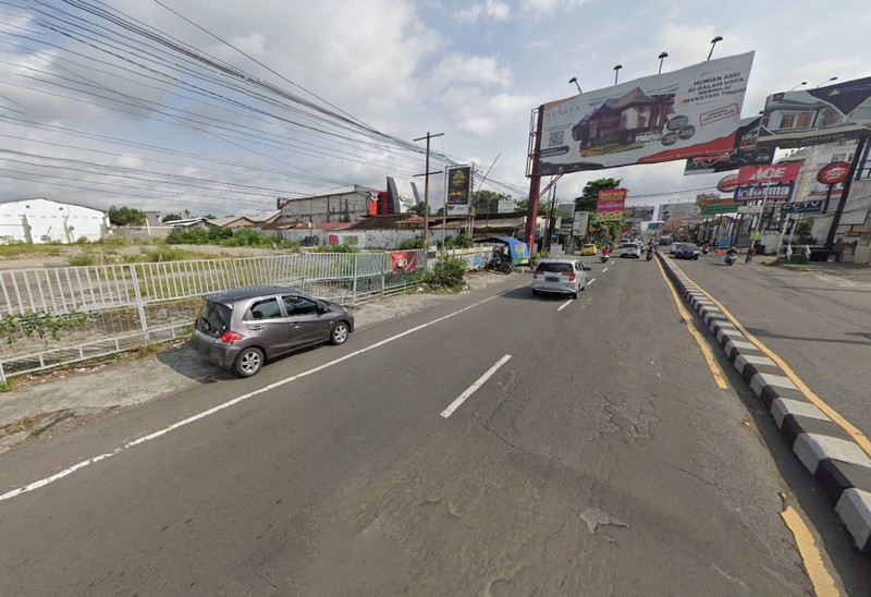 Tanah 4.000 Meter Persegi DI Kawasan Bisnis Jl Magelang Km 5 Dekat JCM dan Jombor