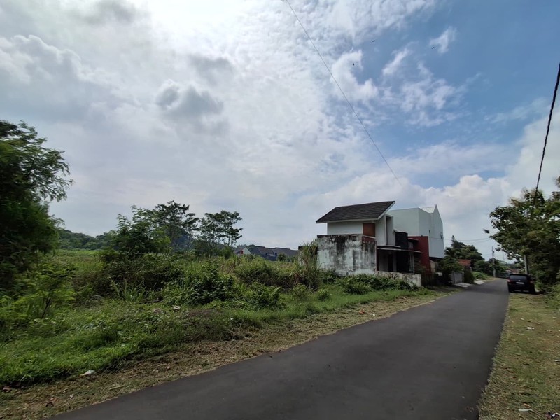 Tanah Luas 273 Meter Persegi Lokasi Purwomartani - Kalasan  Sleman 