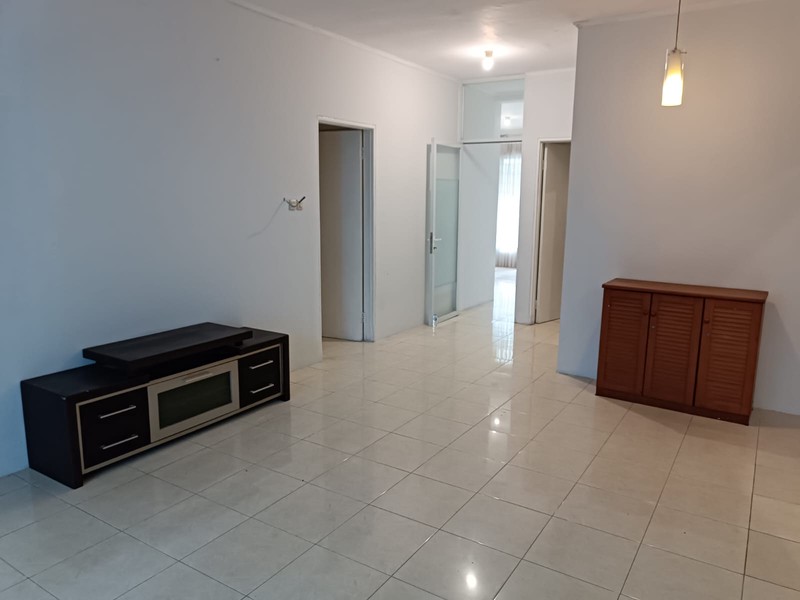 Rumah Bagus Di Jl Anggrek Lestari Indah Lebak Bulus Jakarta Selatan