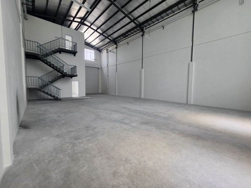 Sewa 3 Gudang Jejer Luas Strategis di JIIPE AKR GEM City Gresik