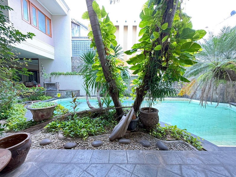 Rumah Bagus Di Jl Metro Alam Pondok Indah Jakarta Selatan