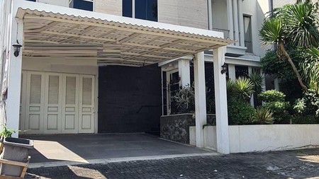 Rumah Dijual Raffles Garden Citraland Utama Surabaya Barat Full Furnish Ready to live in 2 lantai 