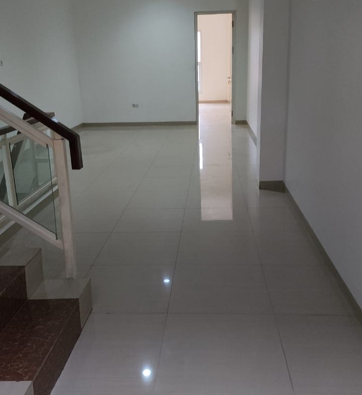 Ruko Strategis dan Cantik di Tebet, Cocok untuk Kantor, 2 Akses Mobil, Lokasi Premium untuk Bisnis Anda