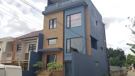 Rumah Dekat Kawasan Wisata Punclut Lembang Bandung