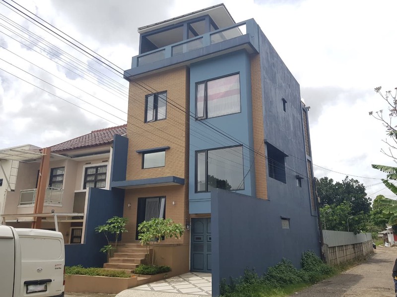 Rumah Dekat Kawasan Wisata Punclut Lembang Bandung