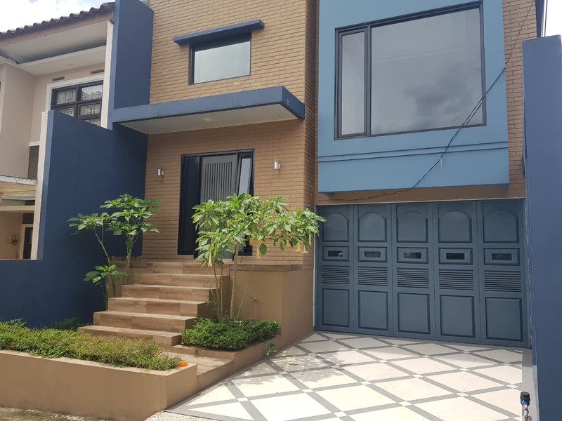 Rumah Dekat Kawasan Wisata Punclut Lembang Bandung