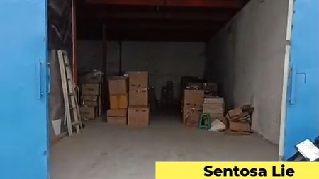 Dijual 3 Jejer Gudang Kedinding - Kenjeran - Surabaya Timur - Ada Lift Barang - Row Jalan Lebar Akses Truk Ban Double - Shm Dekat Kedung Cowek , Suramadu