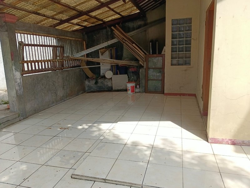 Rumah tengah Kota di Graha indah lokasi strategis dekat jalan raya Cimindi , harga paling terbaik